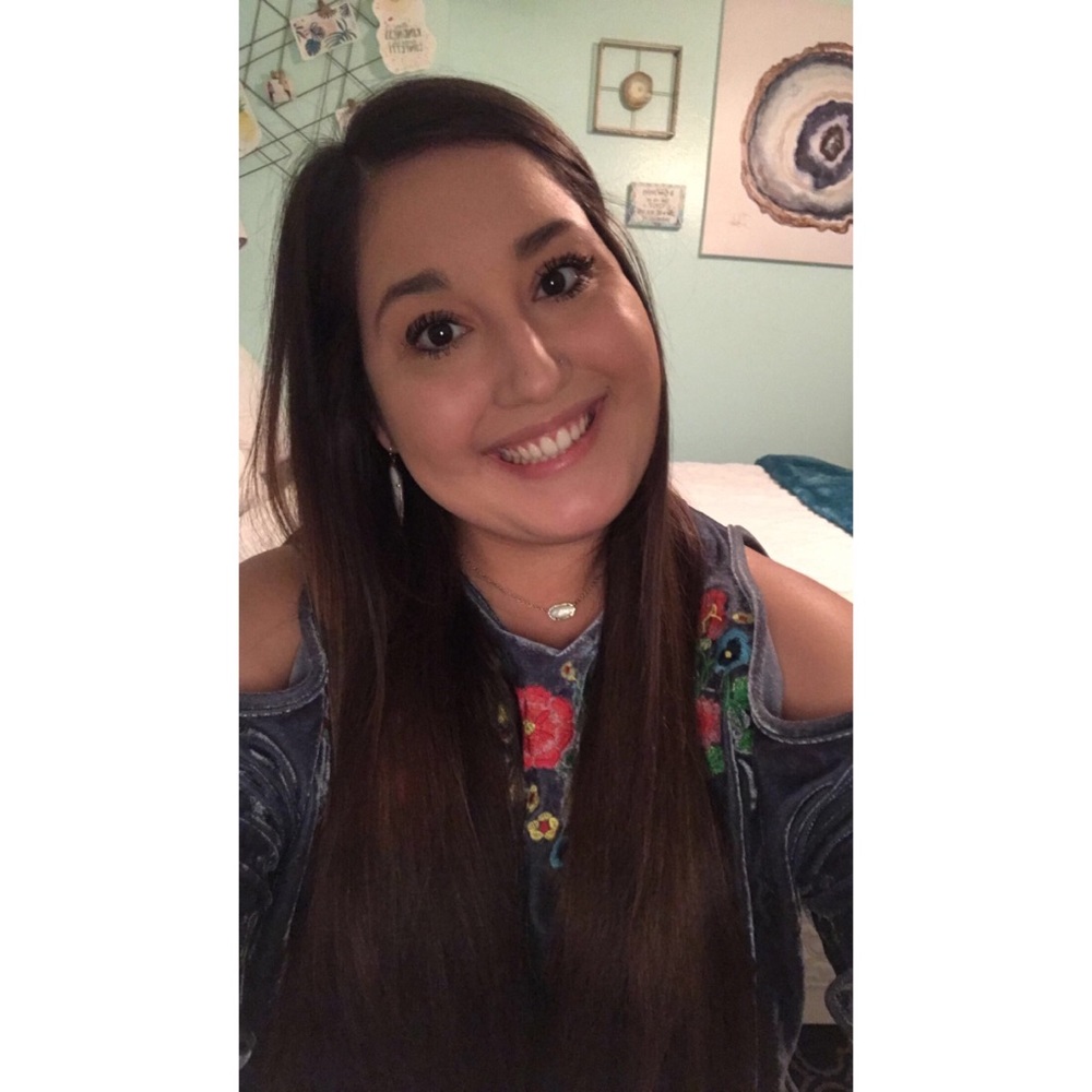 Meet your Posher! Brianna😊